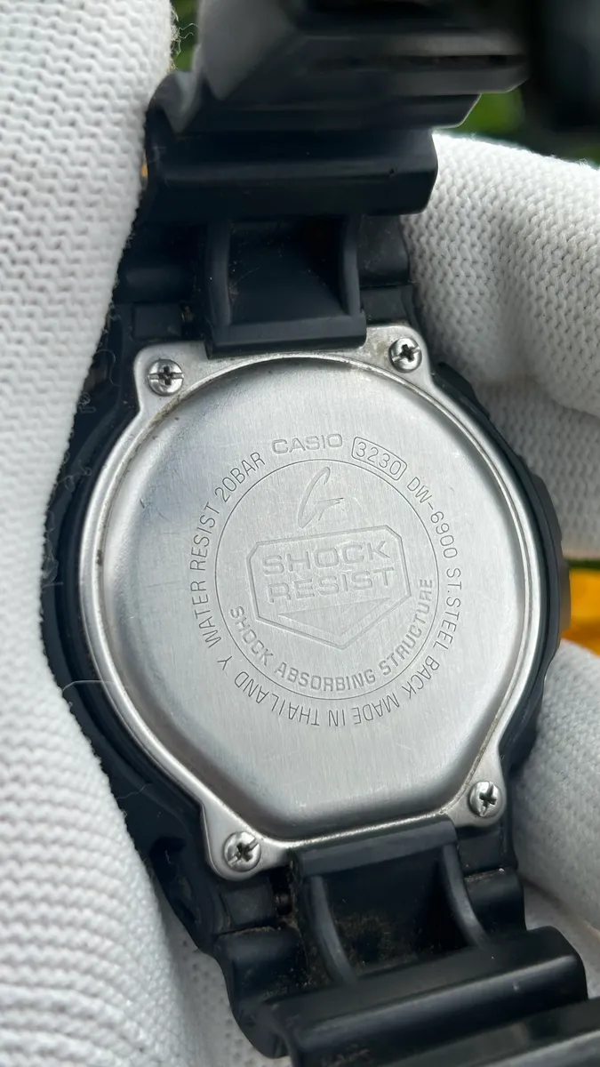 Casio G-shock DW-6900 thumb 1
