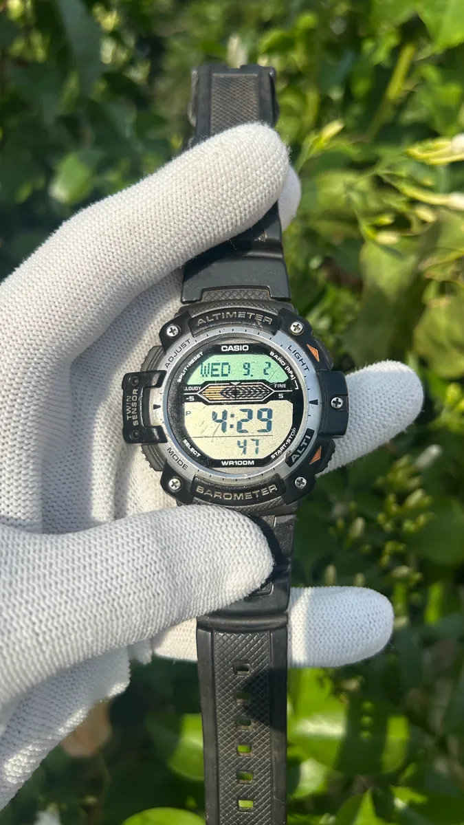 Casio barometer 