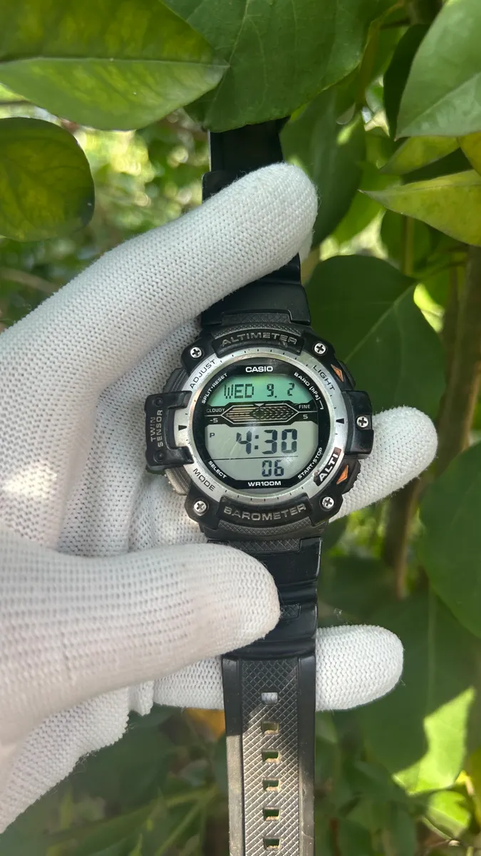 Casio barometer  thumb 1