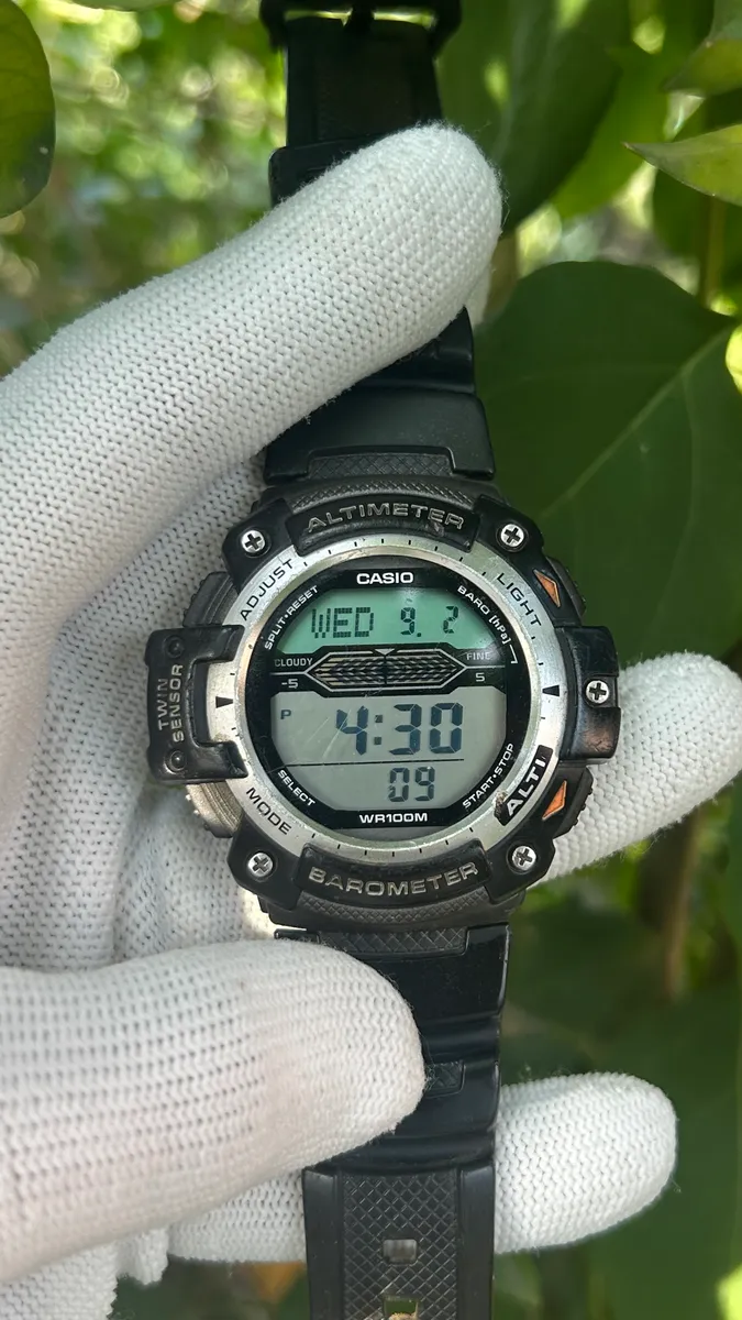 Casio barometer  thumb 3