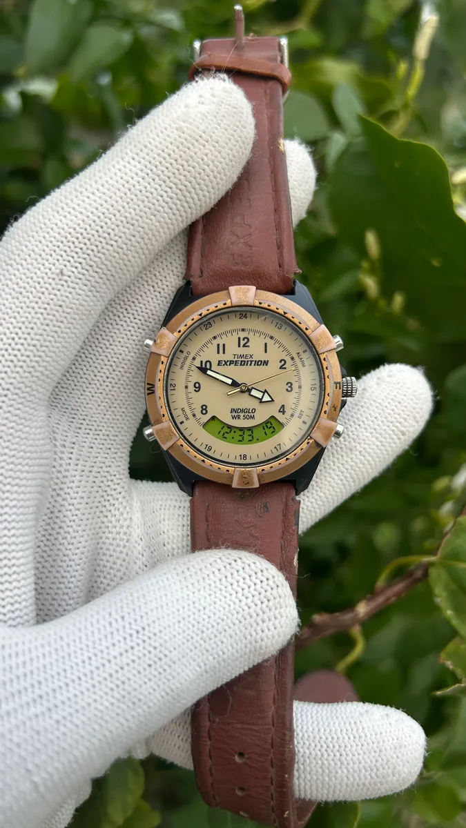 Timex expedition  Indiglo  thumb 1