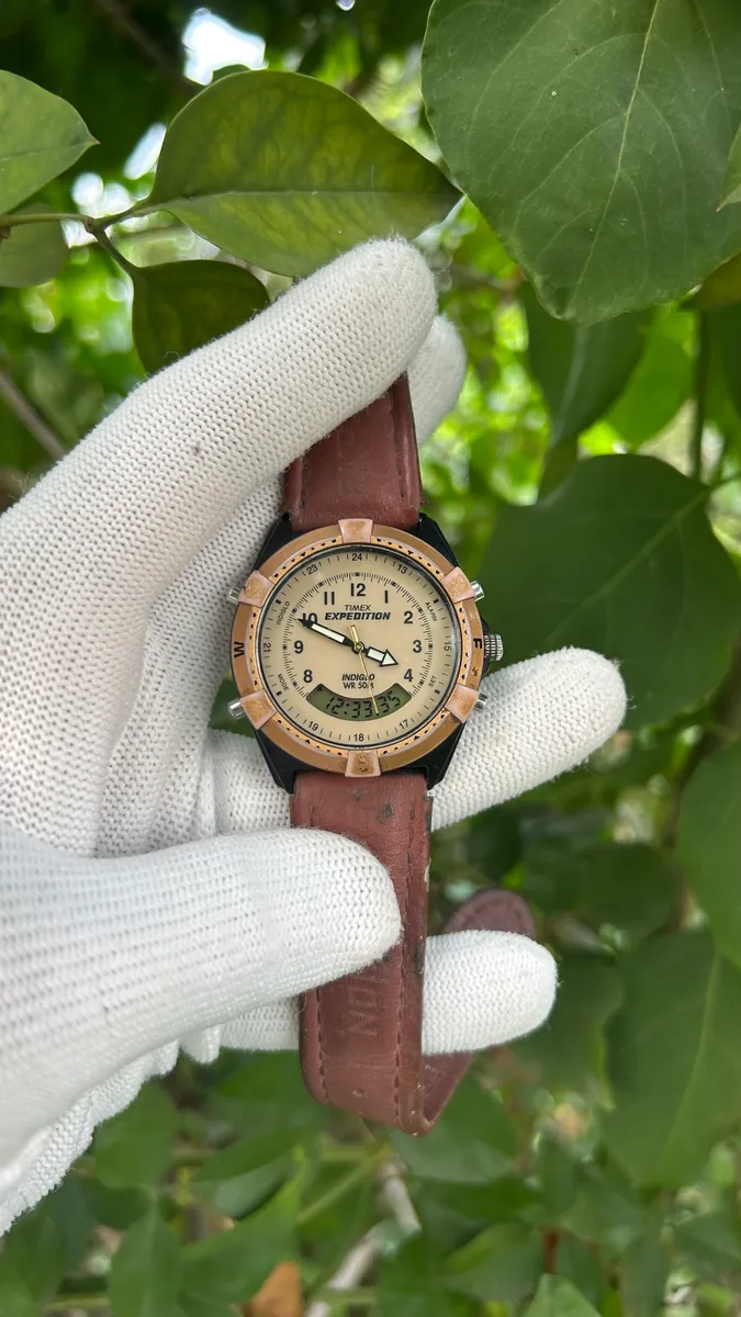 Timex expedition  Indiglo  thumb 2